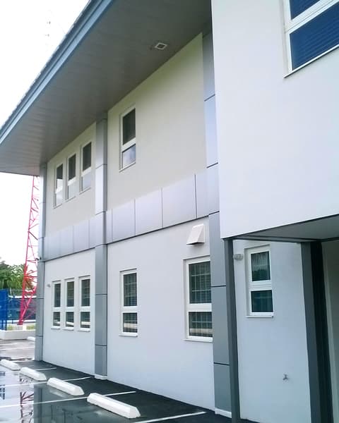 Gallery 2, Awning Pushout