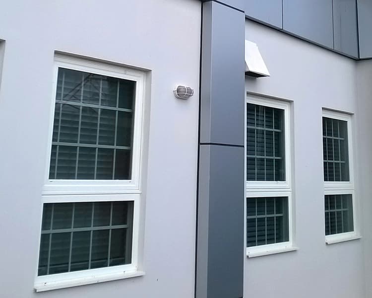 Gallery 3, Awning Pushout